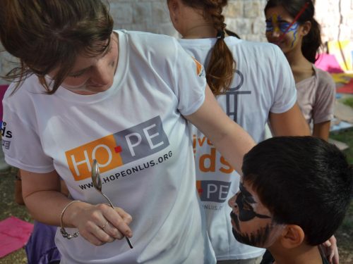 progetti umanitari diventa Ambassador Hope